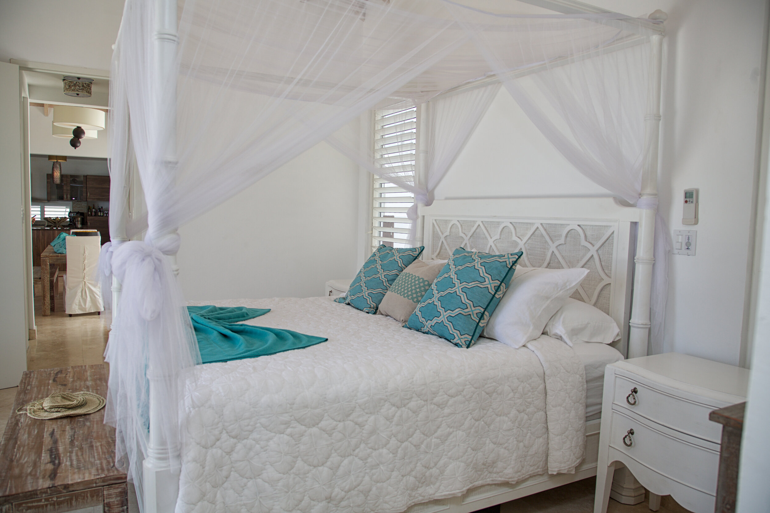 Antigua Barbuda Home 1004388