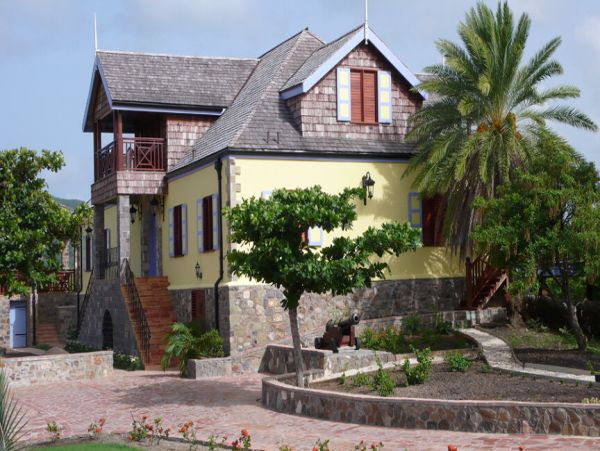 Antigua Barbuda Home 1004389