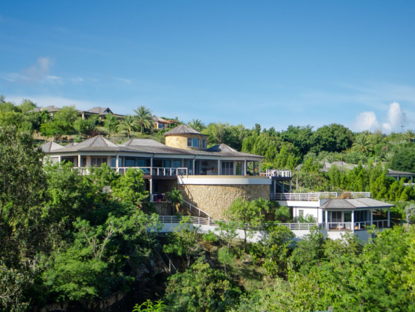 Antigua Barbuda Home 1004390