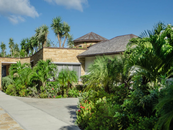 Antigua Barbuda Home 1004390