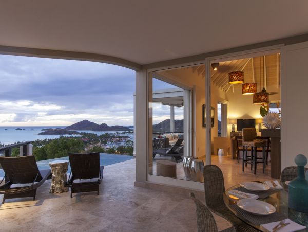 Antigua Barbuda Home 1004391