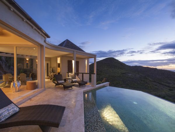Antigua Barbuda Home 1004391