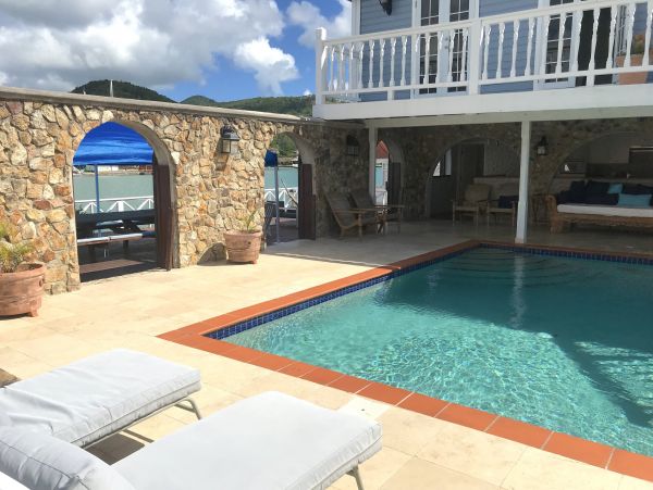 Antigua Barbuda Home 1004392