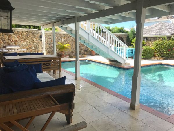 Antigua Barbuda Home 1004392