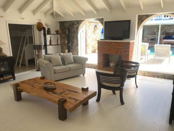 Antigua Barbuda Home 1004392