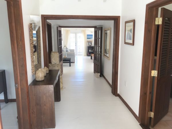 Antigua Barbuda Home 1004392