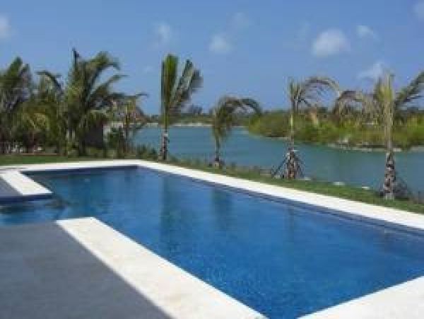 Bahamas Home 1004445