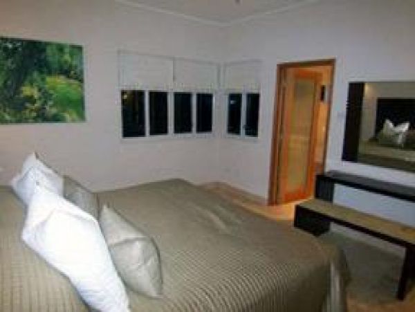 Barbados Home 1004463