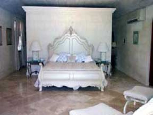 Barbados Home 1004473