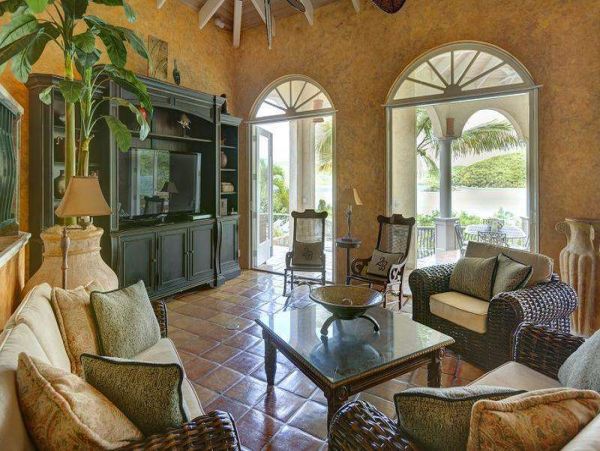 St. John Home 1004530