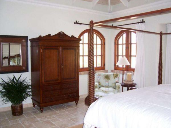 St. John Home 1004536