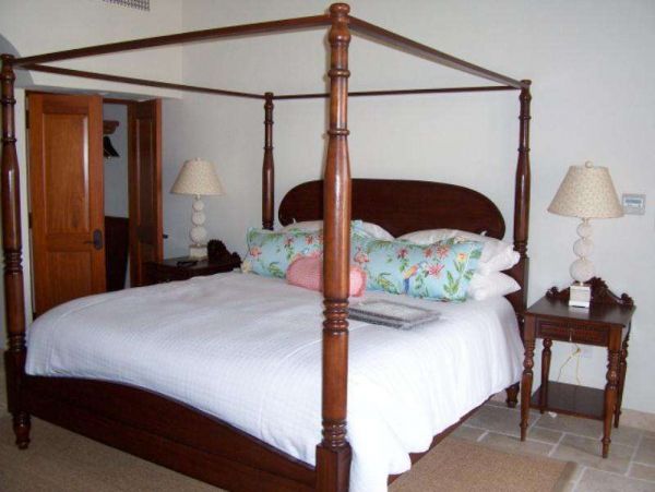 St. John Home 1004536