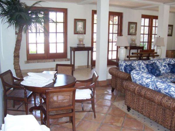 St. John Home 1004536