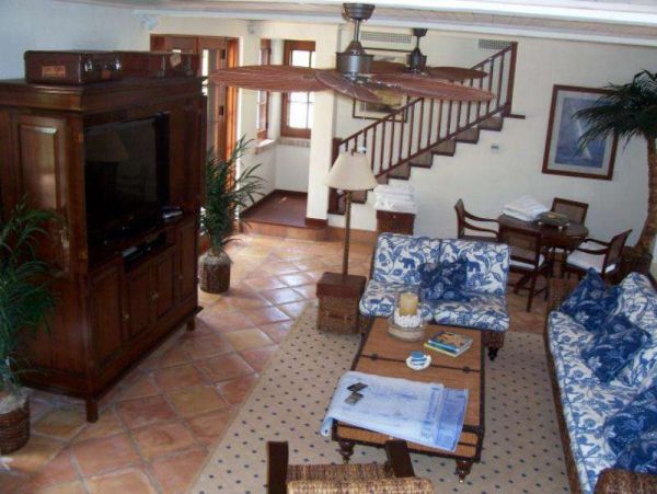 St. John Home 1004536