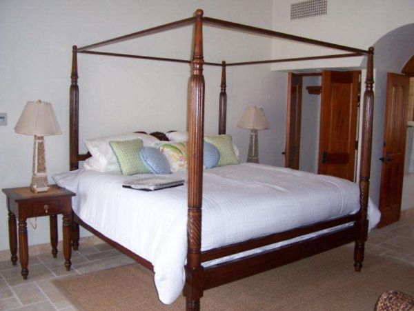 St. John Home 1004536