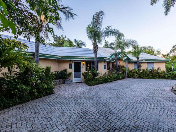 St. John Home 1004538