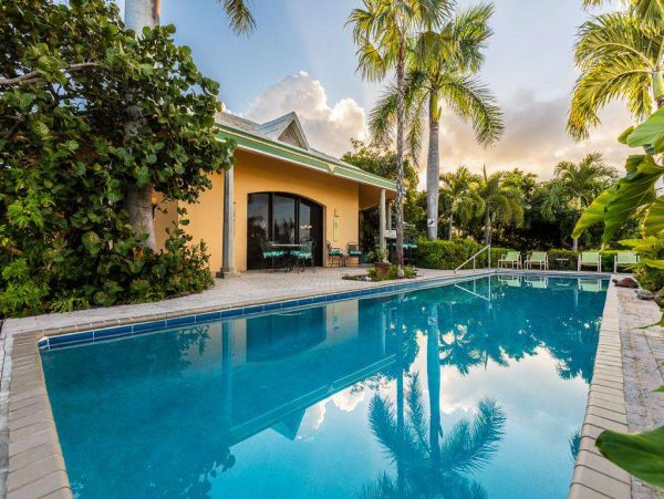 St. John Home 1004538