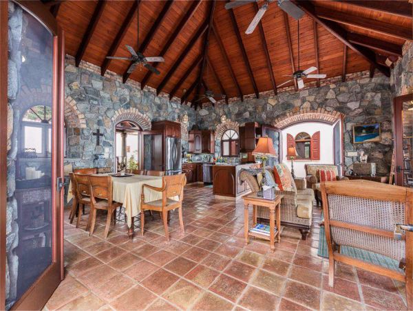 St. John Home 1004540