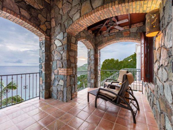 St. John Home 1004540