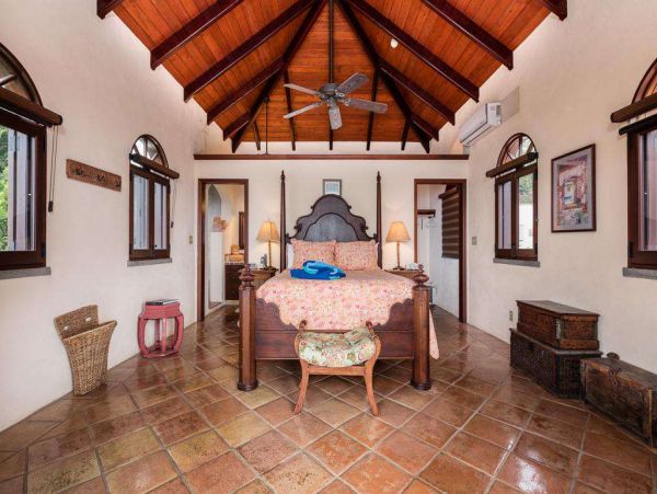 St. John Home 1004540