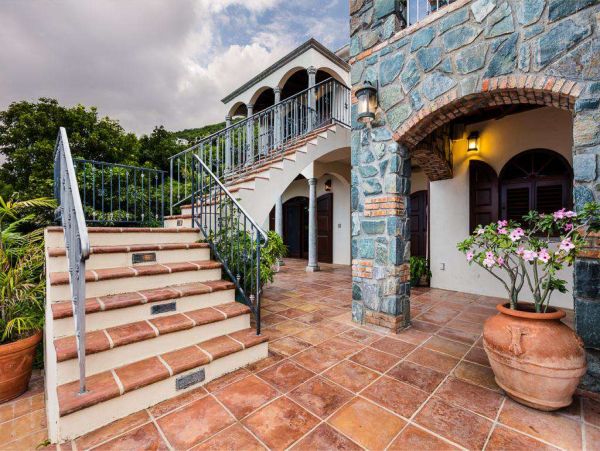 St. John Home 1004540