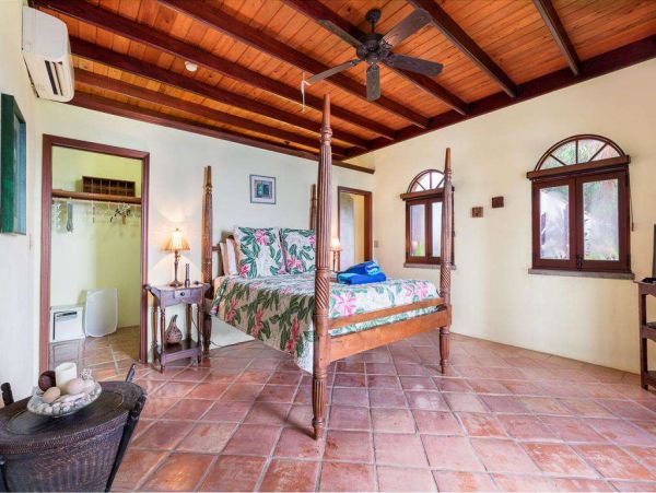 St. John Home 1004540
