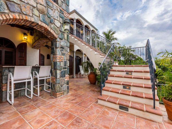 St. John Home 1004540
