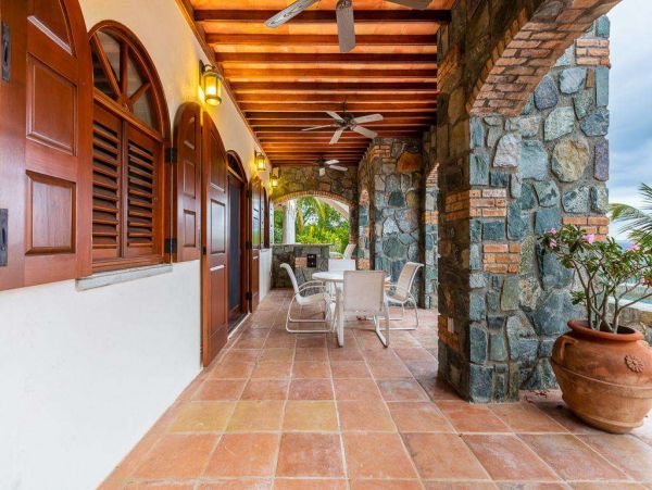 St. John Home 1004540