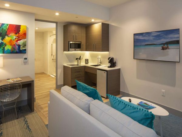 St. John Home 1004551