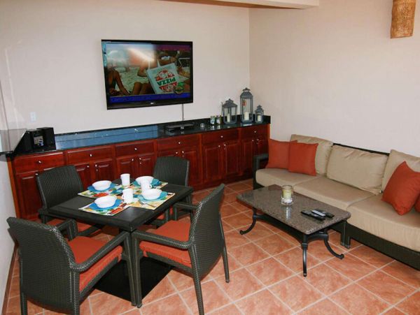 St. John Home 1004561
