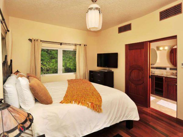St. John Home 1004565