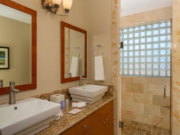 3 Bedroom Stunning St. John Villa Prime Location & Ocean View