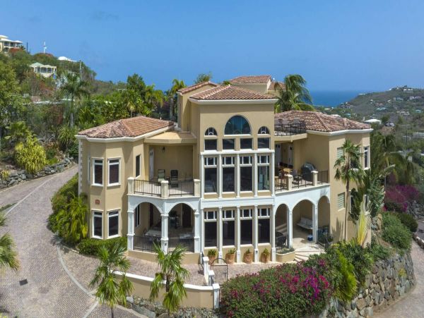 3 Bedroom Stunning St. John Villa Prime Location & Ocean View