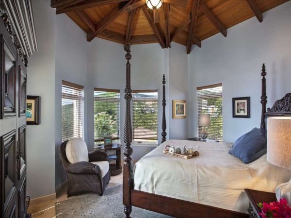 St. John Home 1004577