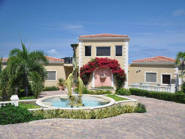 St. John Home 1004577
