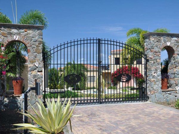 St. John Home 1004577