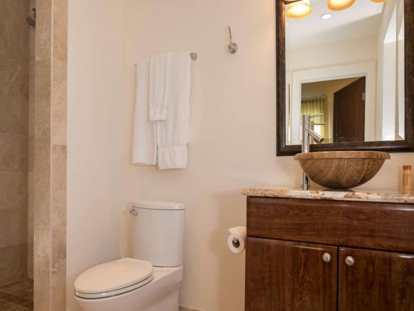 St. John Home 1004580