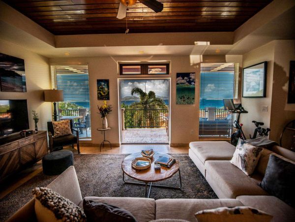 St. John Home 1004581