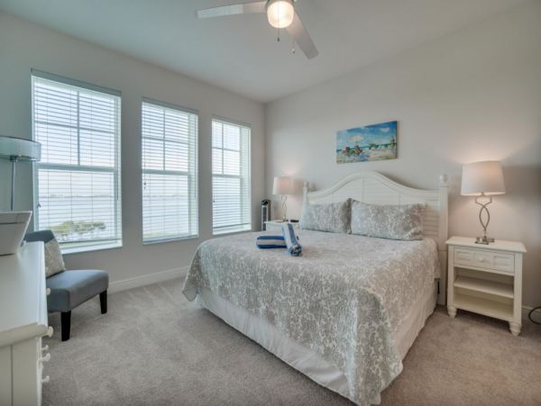 Bayfront Vacation Condo in Bradenton with Pool & Hot Tub