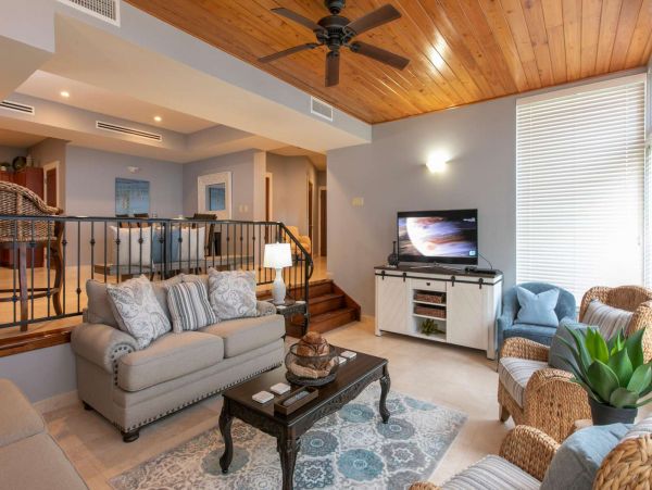St. John Home 1004622