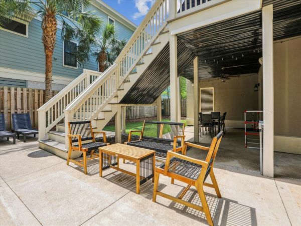 Luxury 6-Bedroom Pet-Friendly Hilton Head Vacation Rental with Pool & Game Room