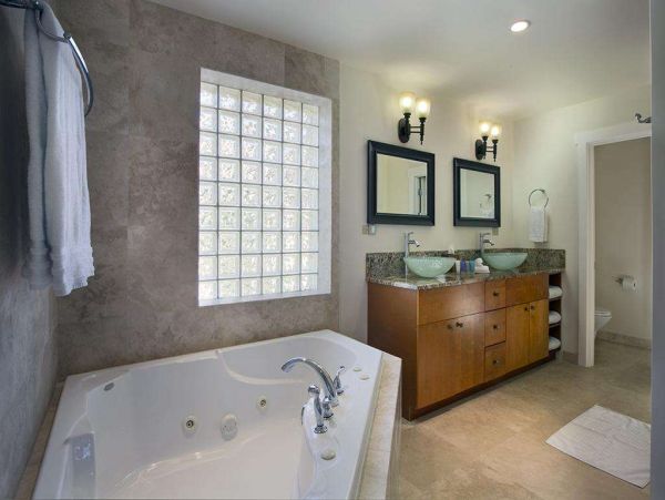 St. John Home 1004625