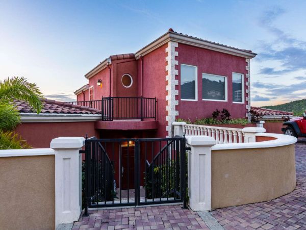 St. John Home 1004628