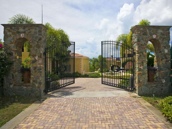 St. John Home 1004632