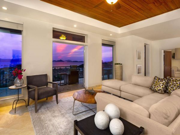 St. John Home 1004640