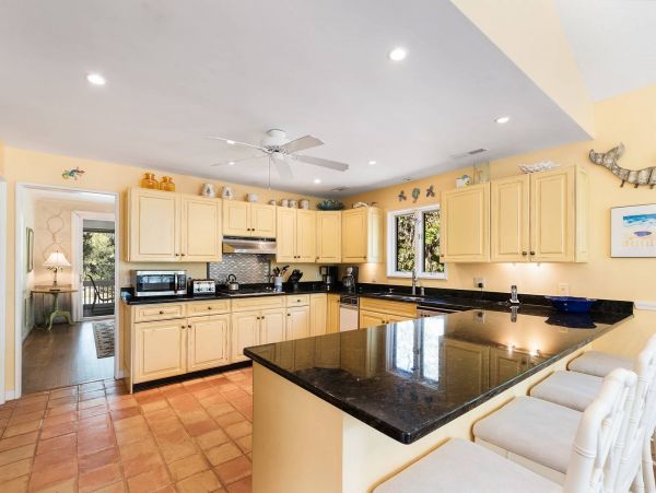 Beautiful Vacation Home in Hilton Head Sleeps 17 Guests
