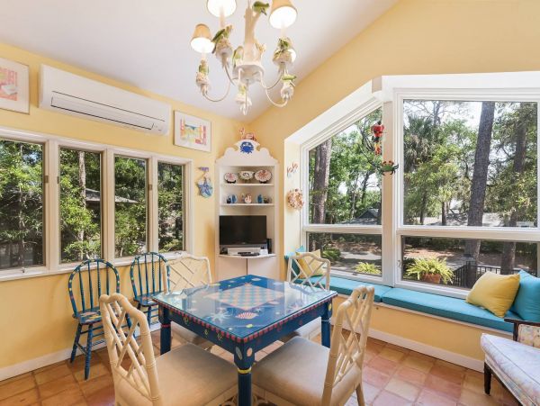 Beautiful Vacation Home in Hilton Head Sleeps 17 Guests