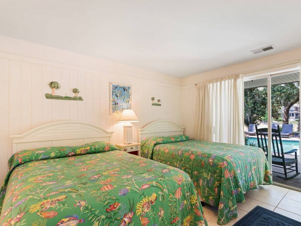 Beautiful Vacation Home in Hilton Head Sleeps 17 Guests