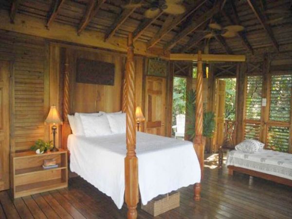 Jamaica Home 1004648