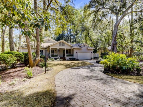 Hilton Head 5 Bedroom Vacation Home Private Pool & Grill